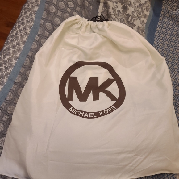 π Authentic MK Jet Set π - Picture 6 of 7